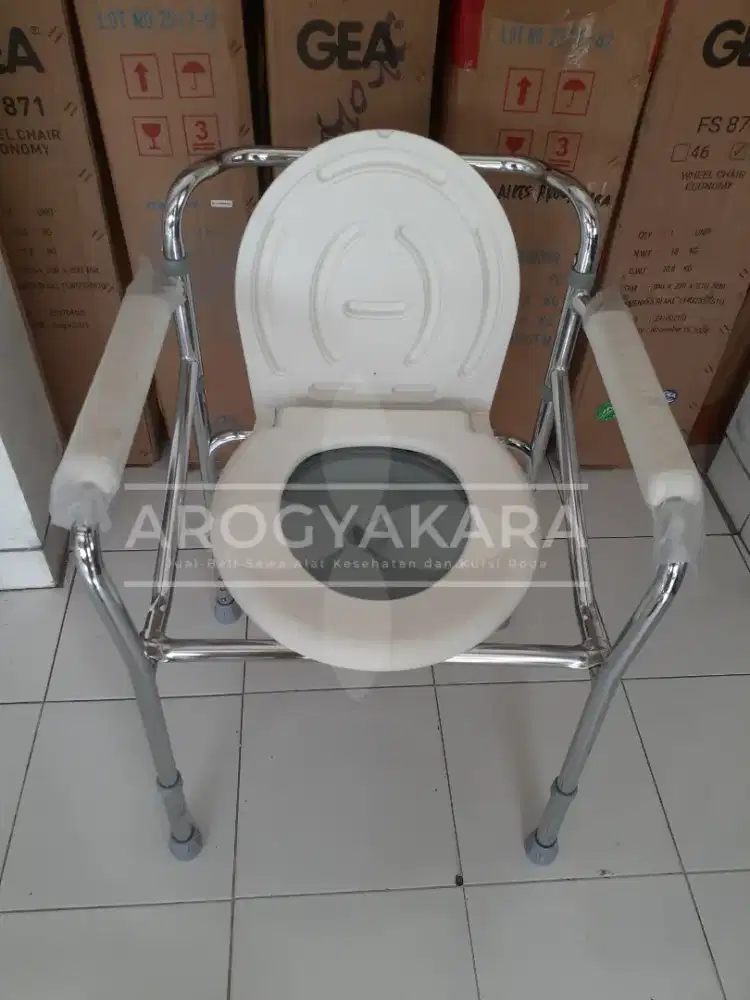 Kursi BAB bekas luke new tanpa roda