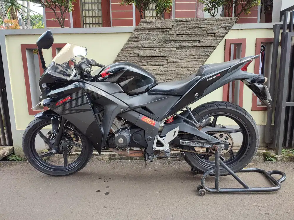 JUAL MURMER CBR 150R CBU TAHUN 2013