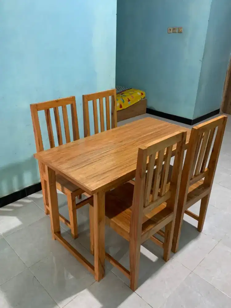 Meja kursi warung makan