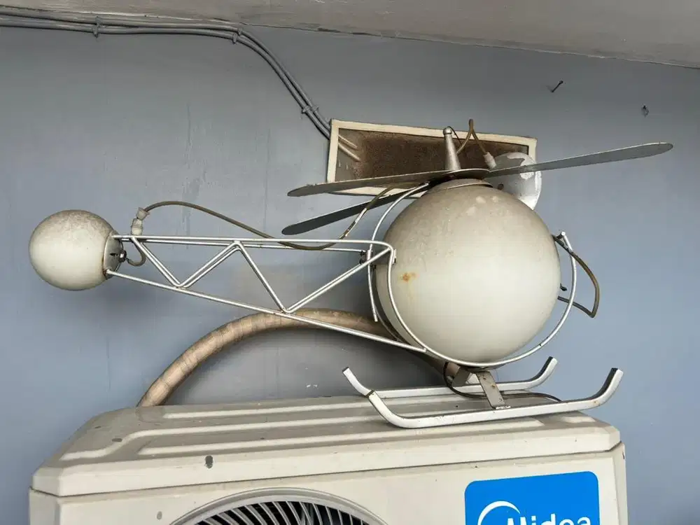 Lampu tidur helikopter