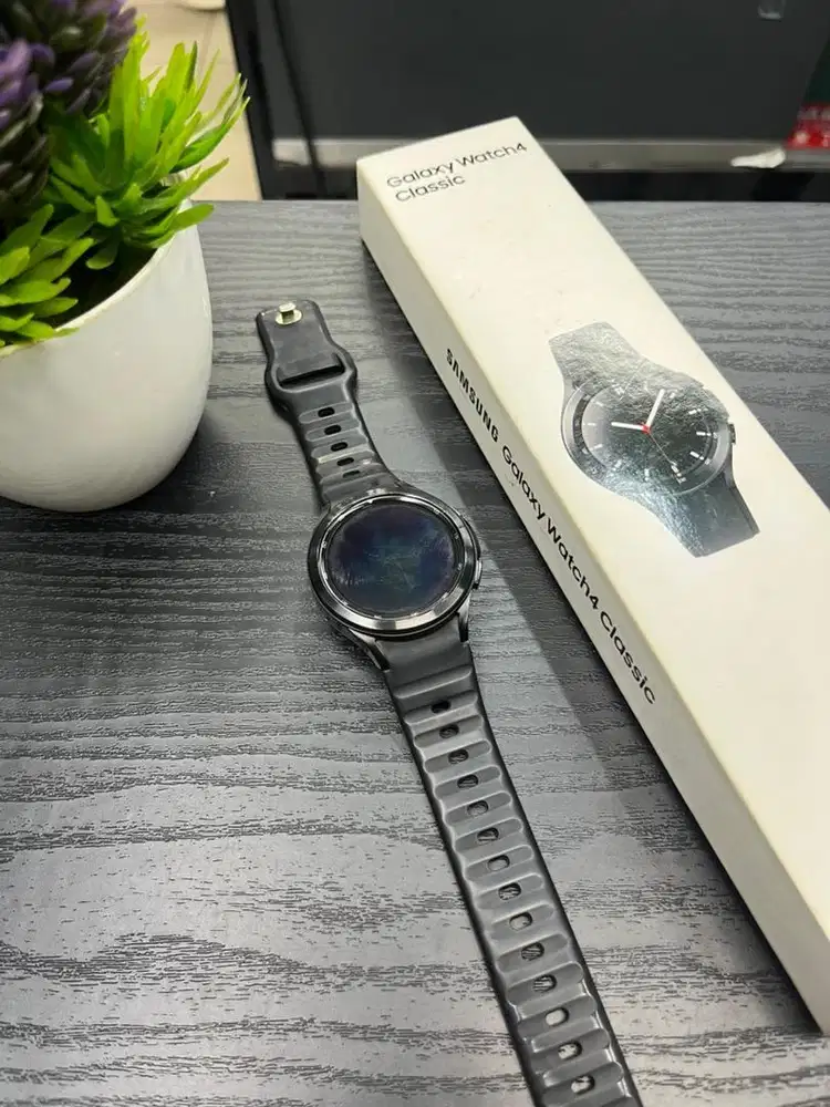 samsung watch 4 classic 46mm lte fullset bisa tuker tambah