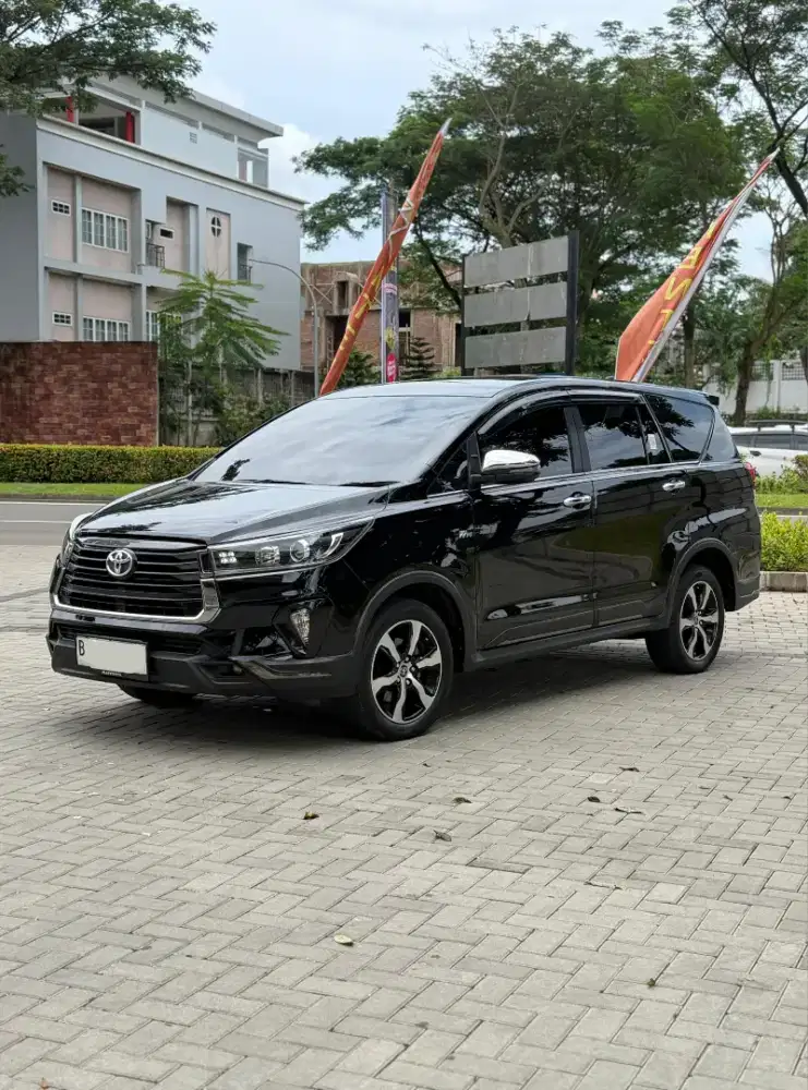 Toyota Innova Venturer Facelift 2.0 AT 2022 Service record