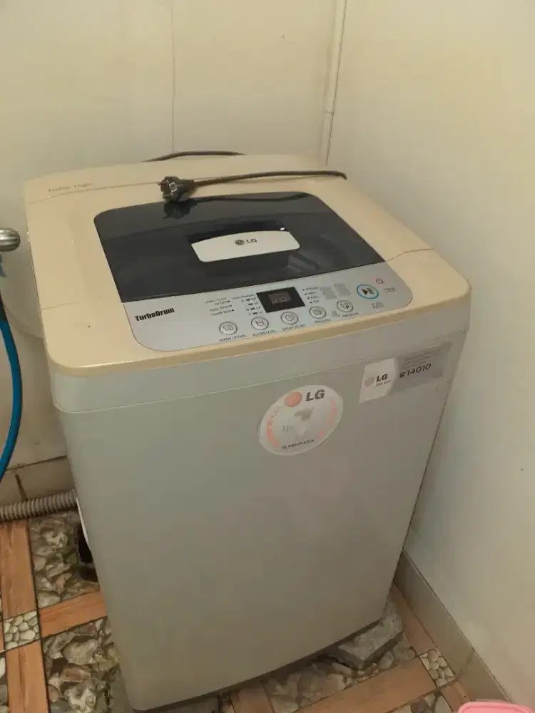 Mesin Cuci Merk LG