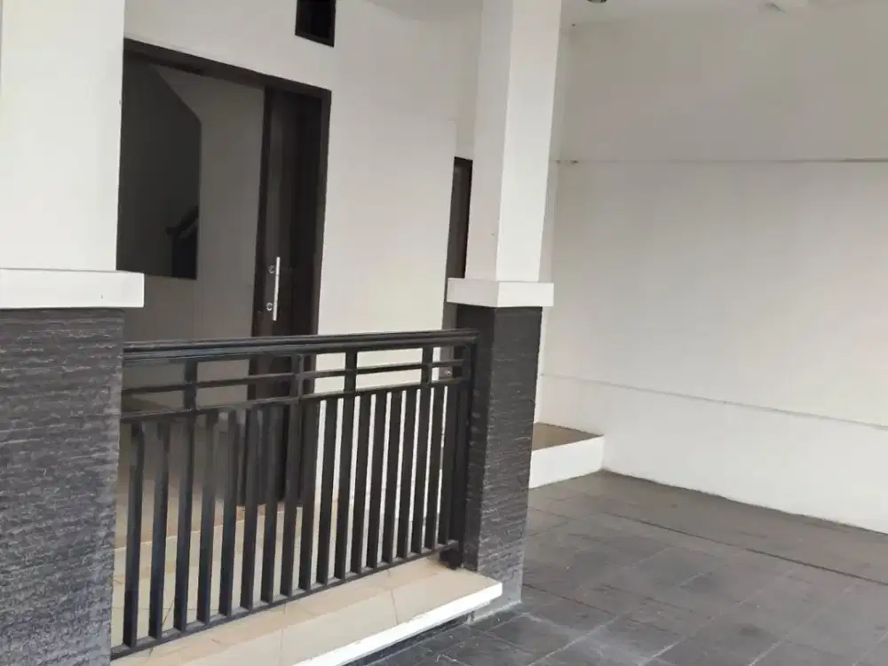 Disewa Rumah di sayap Margahayu Raya Soekarno Hatta dkt Rs. Edelweiss, Tol Gede bage, Summarecon, MTC, Uninus
