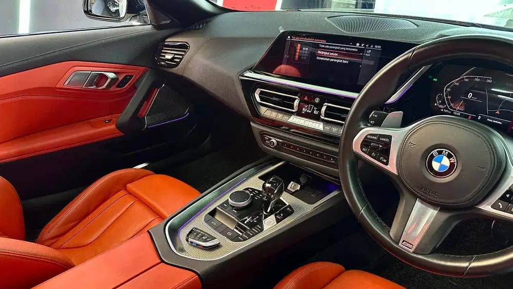 BMW Z4 sDrive3.0i M Sport G29 San Francisco White On Red NIK 2021