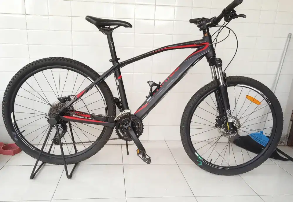 Sepeda Gunung MTB thrill vanquish 1.0 hidrolis uk27,5 alloy