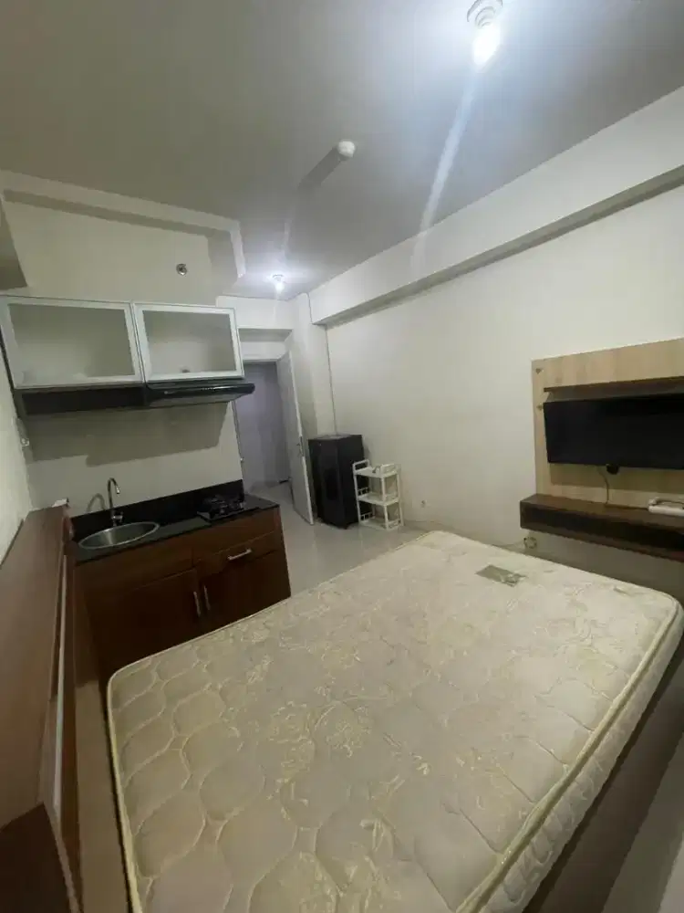 For Sala Apartemen 1 Kamar Green Pramuka City