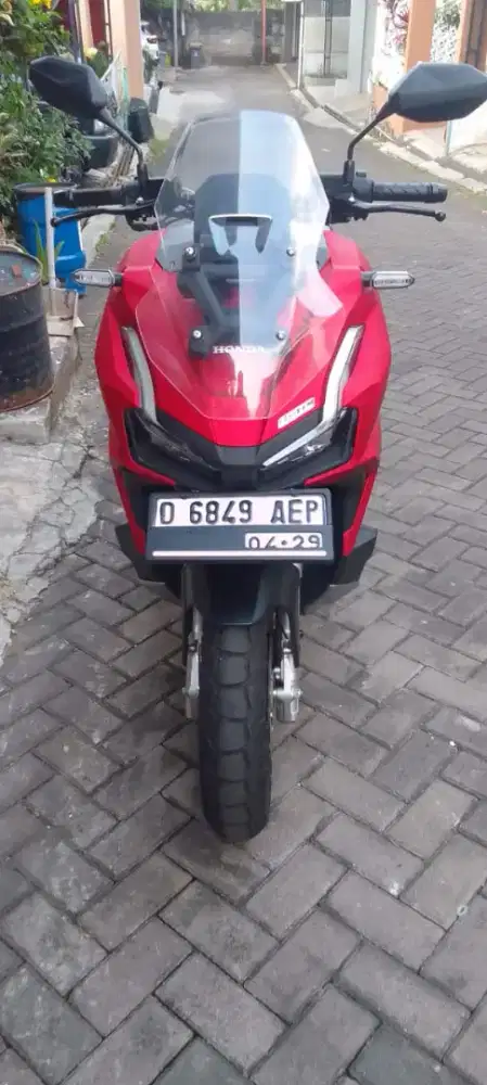 HONDA ADV 160 ABS Warna Merah Doff 2024