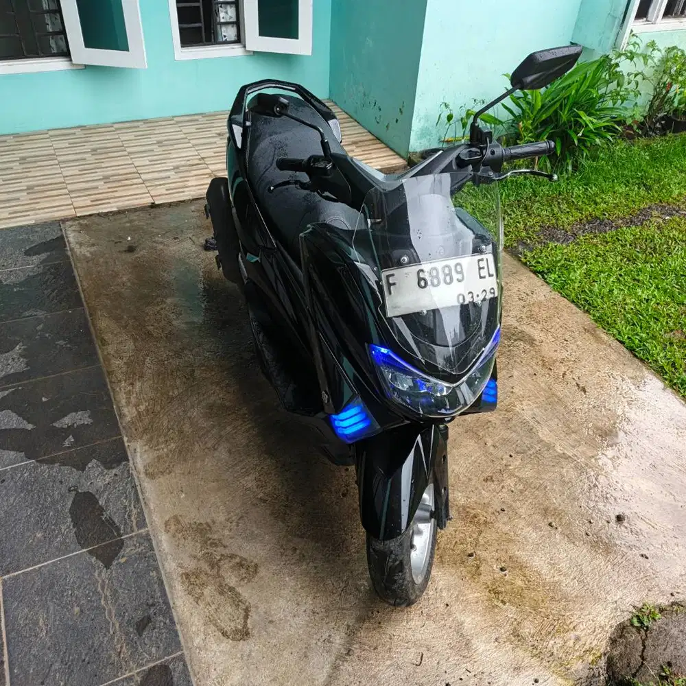 Di Jual Motor Nmax bodi mulus jarang di pakai