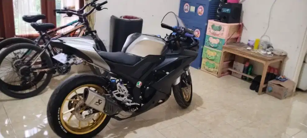 JUAL MOTOR YAMAHA R15 V3 TAHUN 2021