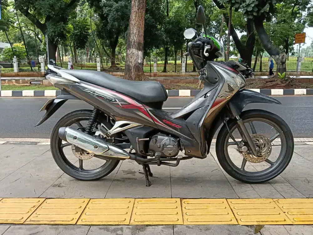 DIJUAL CASH HONDA  Supra hlm in THN 2014 PJK OFF 1X SIAP PAKAI