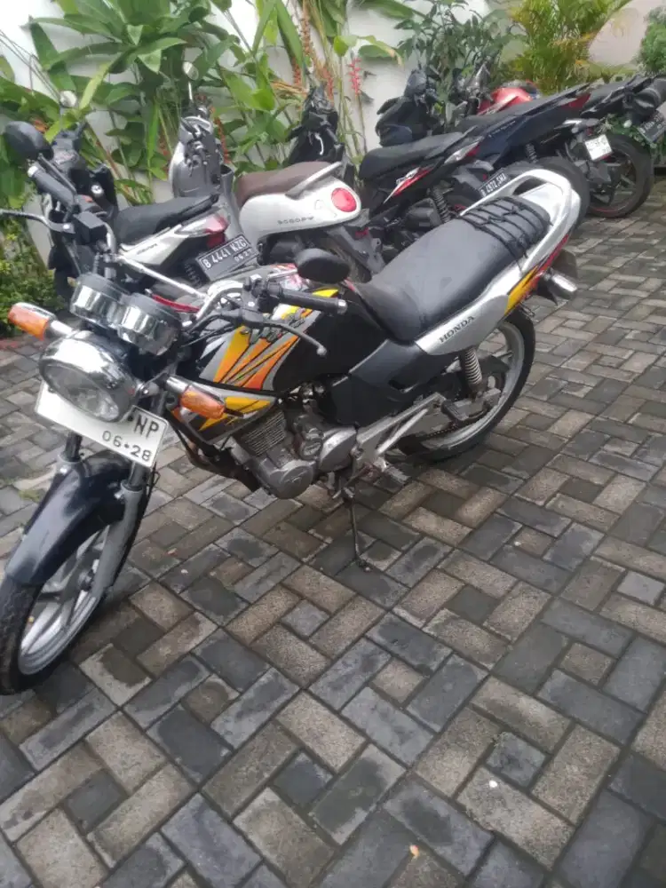 Honda Tiger 2000