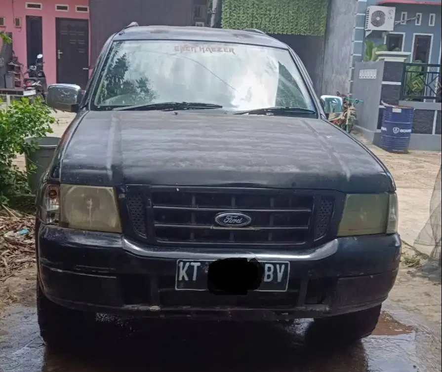 Ford Everest 4x4 Kondisi baik siap jalan di Barong, Kutai Barat