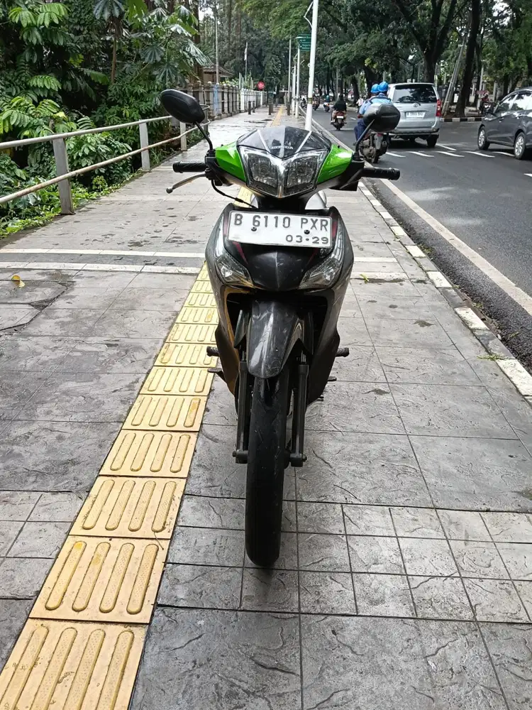 DIJUAL CASH HONDA SUPRA HELM IN THN 2014 PAJAK 1x