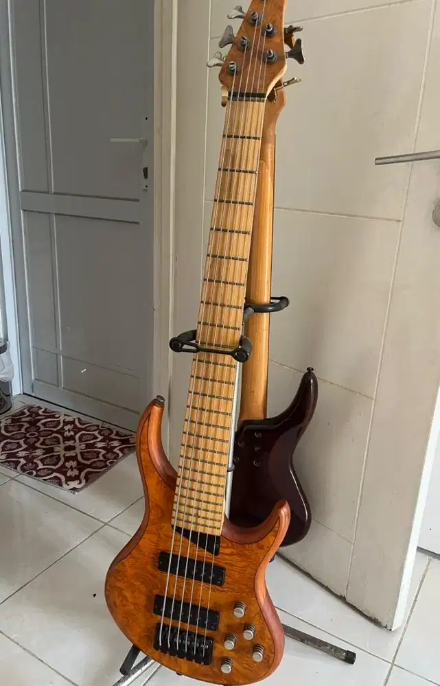 Dijual Cepat Bass MTD 6 senar (aktif) Maple, hanya 7 juta!