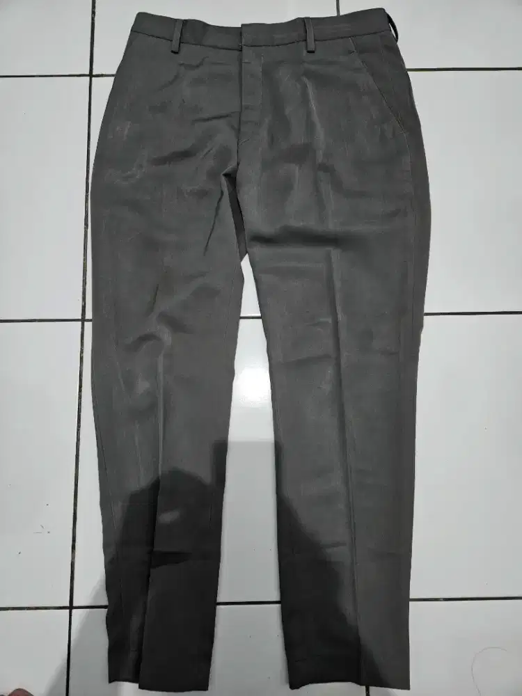 Preloved celana bahan kerja warna abu-abu ukuran L