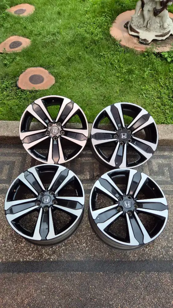 Jual velg original crv turbo 2017
