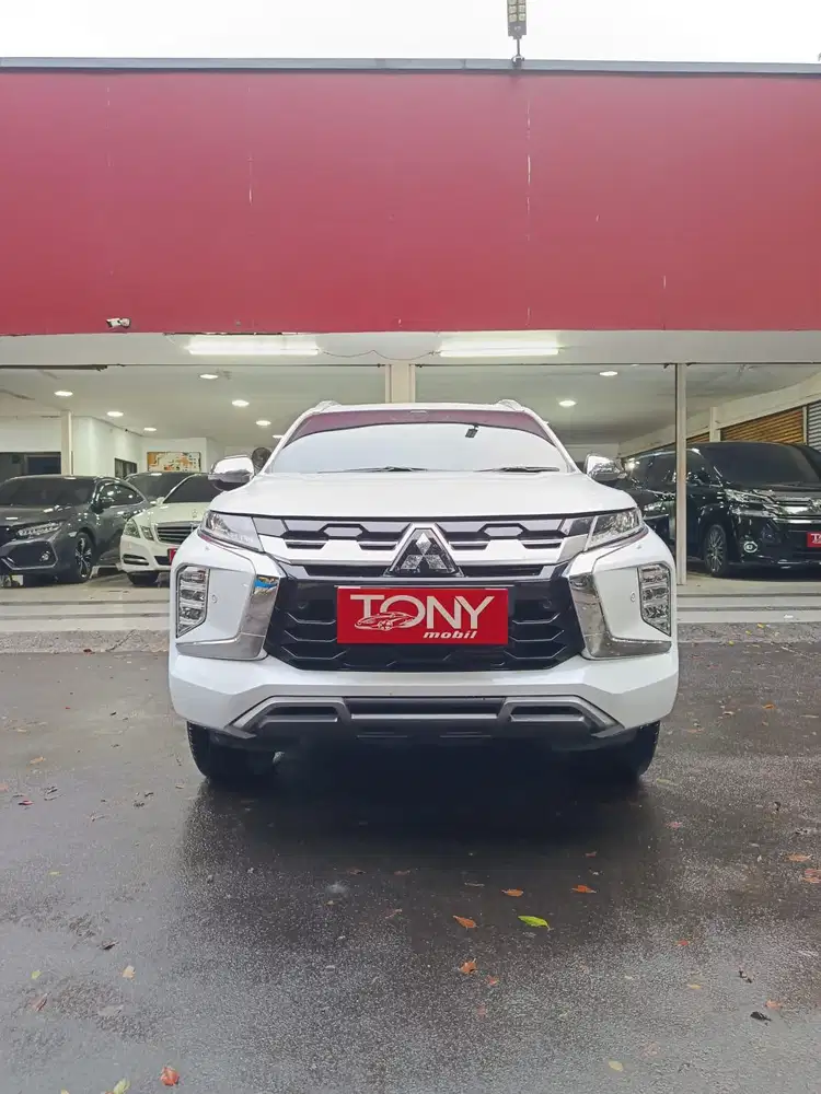 Mitsubishi Pajero Dakar Facelift Sunroof Putih