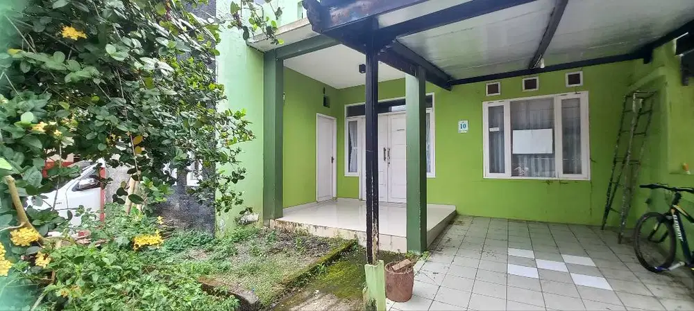 Disewakan tahunan rumah dengan lingkungan yang asri dan rindang