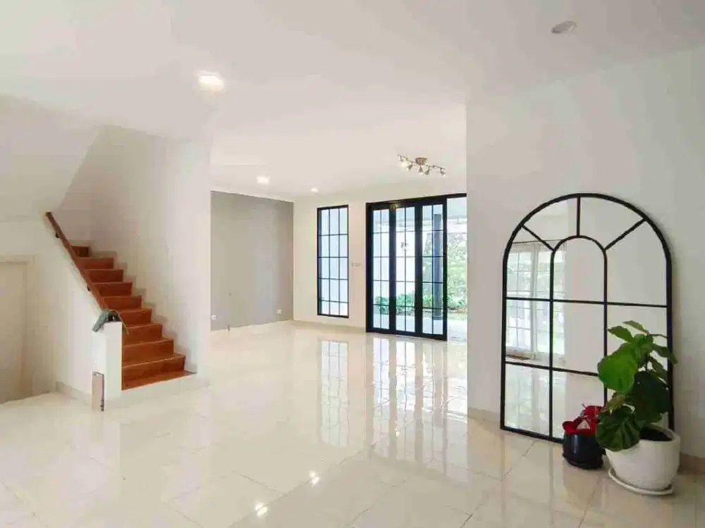 Rumah Bagus Dan Luas. Siap Huni di Kompleks Nyaman Bintaro Sektor 9