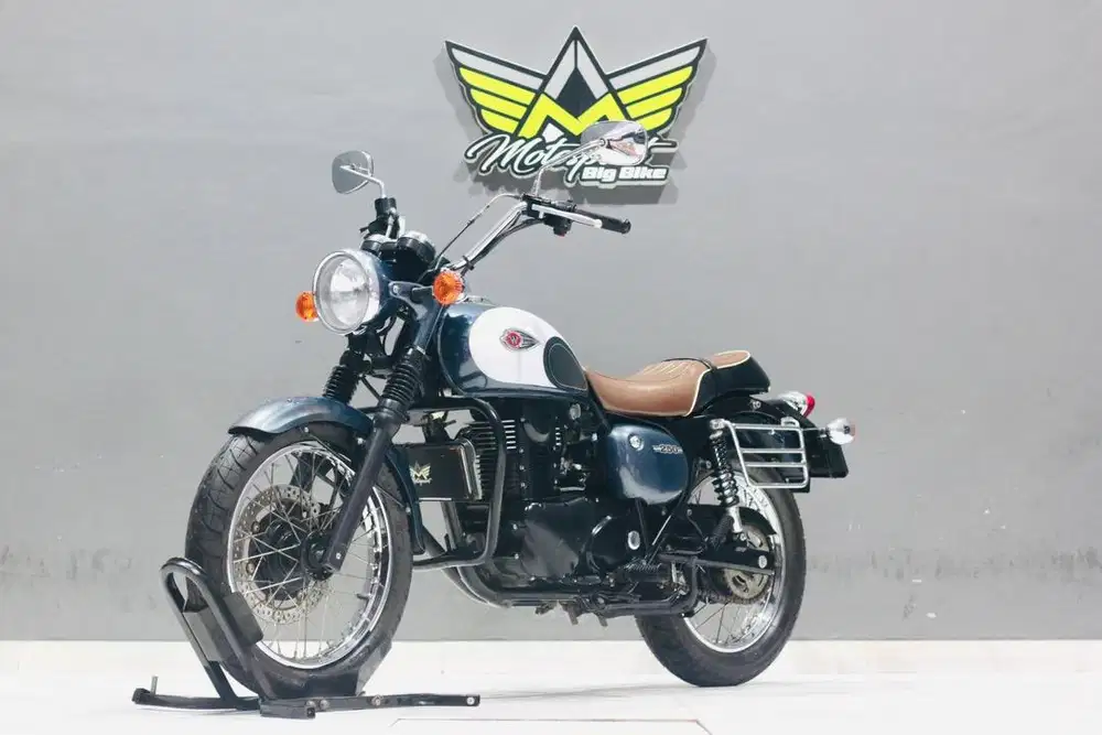 Kawasaki w250 estrella 2019 like new Mesin sehat unit siap pakai