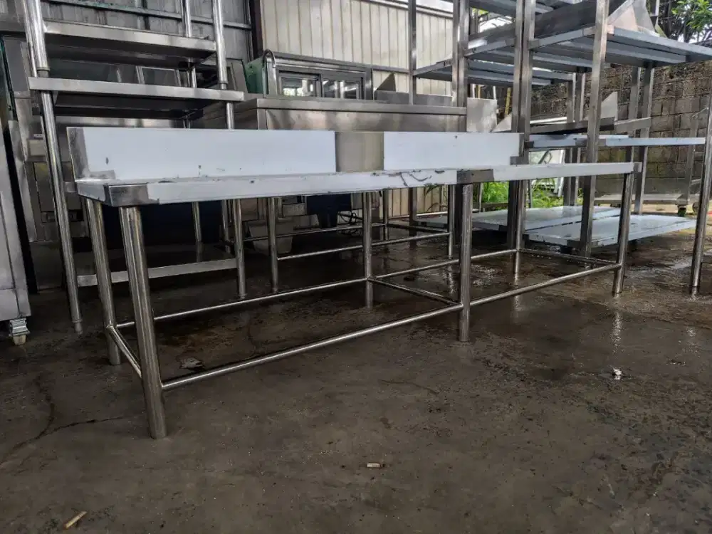 Meja stainles baru untuk taruh kompor dll