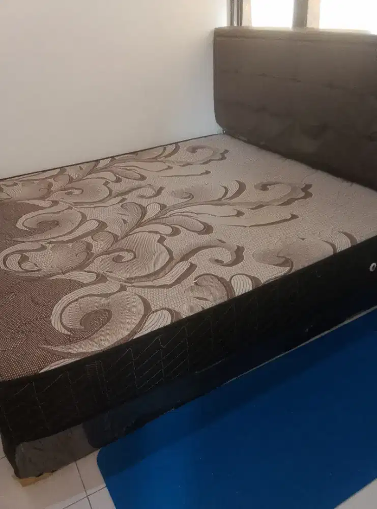 NEGO HABIS mau pindahan jual sangat murah satu set springbed