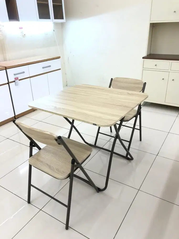 meja makan set lipat