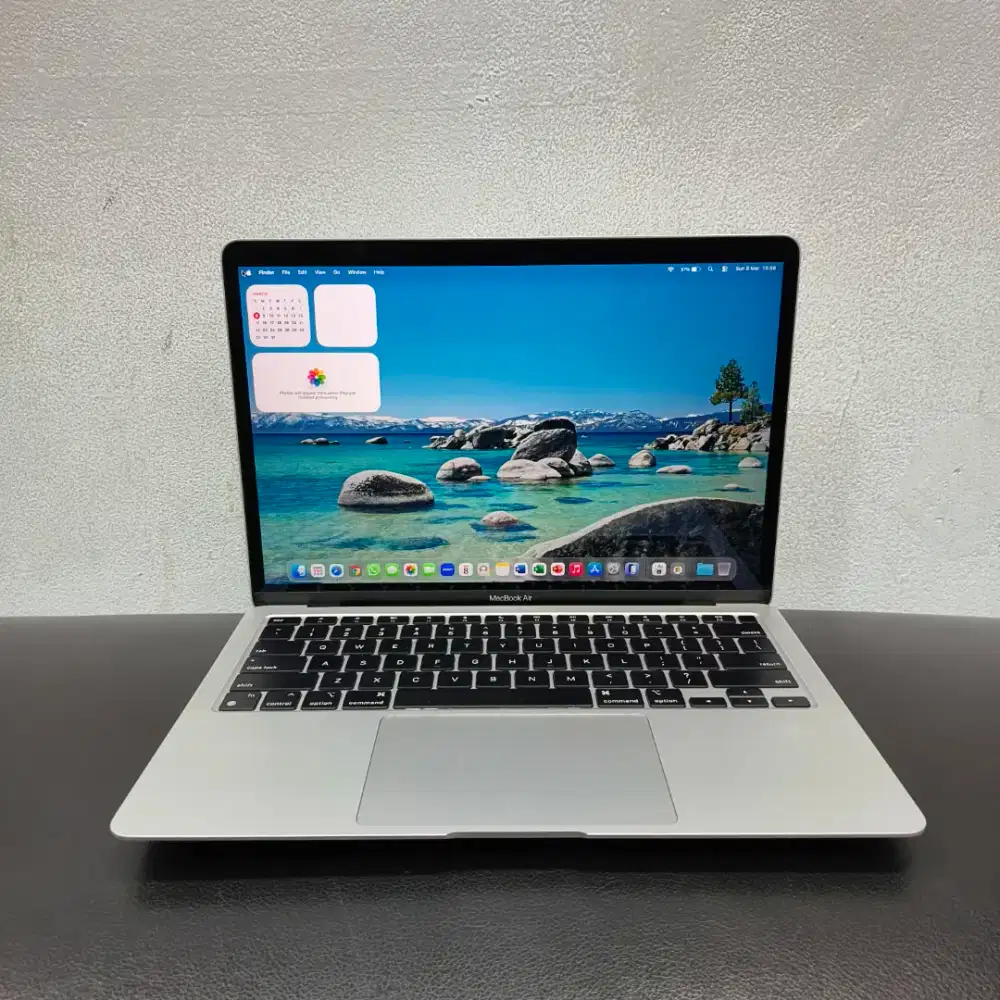 Macbook Air 13 inch 2020 Chip M1 RAM 8GB SSD 256GB ( Second )