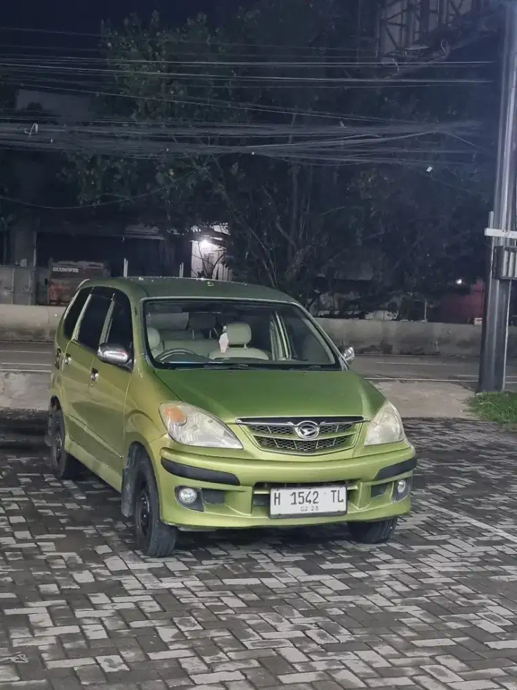 Jual xenia li 2007 mt