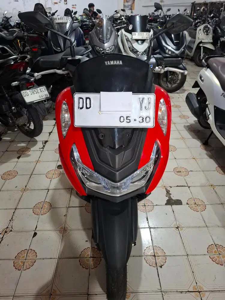 Yamaha new lexi 155 merah 2025