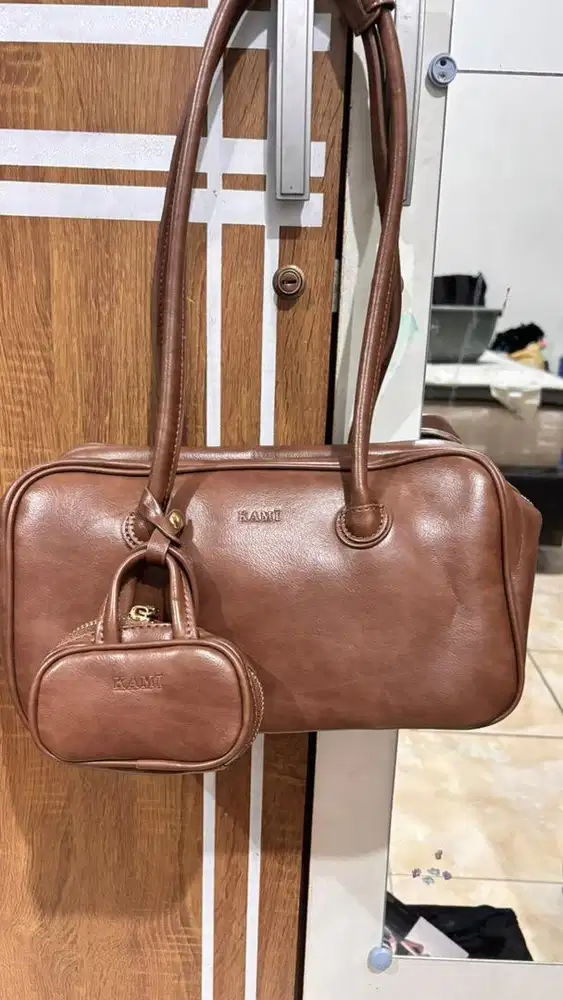 Tas wanita brand kami for kamu