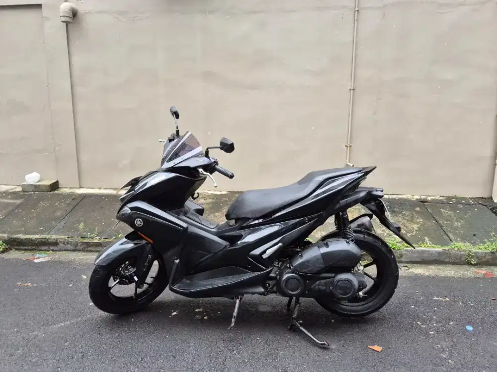 Yamaha aerox 155 2017 like new