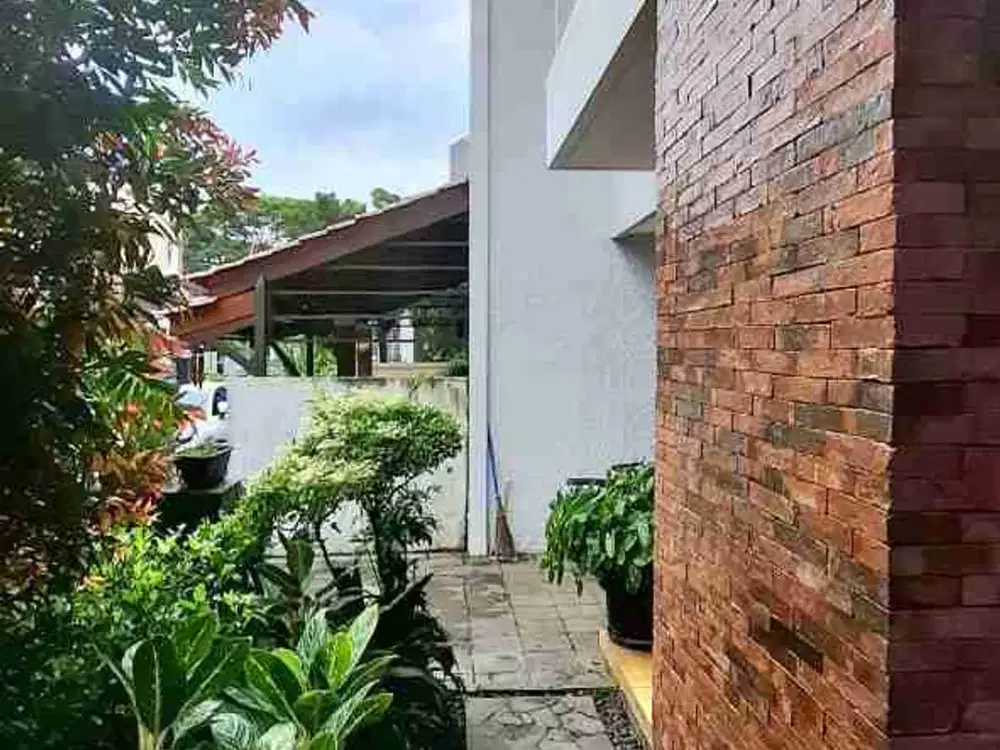 Rumah Nyaman Siap Huni di Cluster Strategis Bintaro Sektor 9. Harga Menarik.