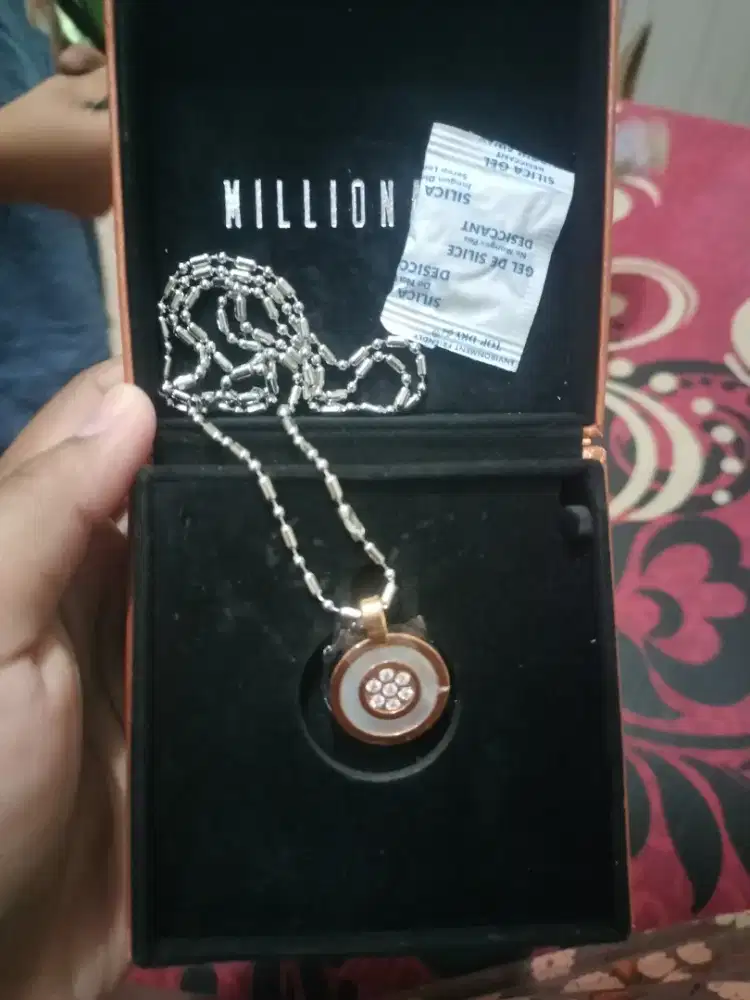 Kalung pendant MCI ori