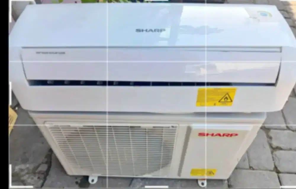 Jual ac Sharp 1/2 pk lowwat 320 watt kondisi 95% ori semua