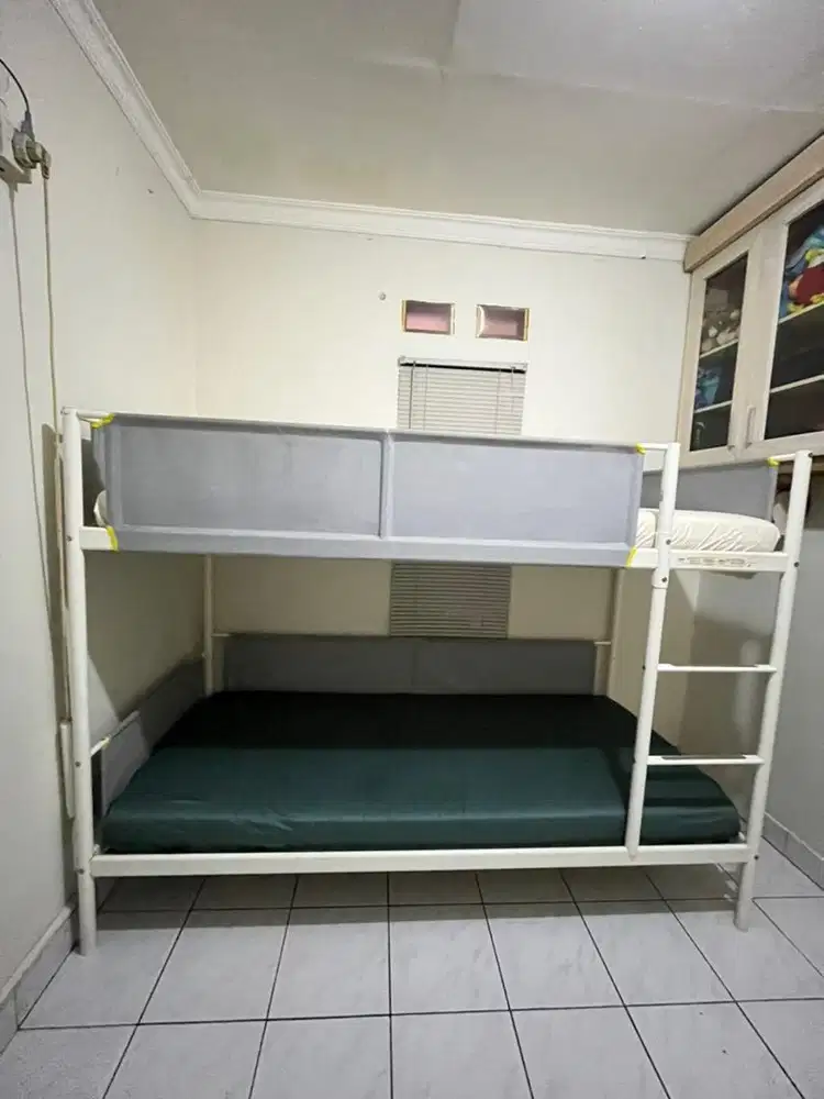 TEMPAT TIDUR TANPA KASUR