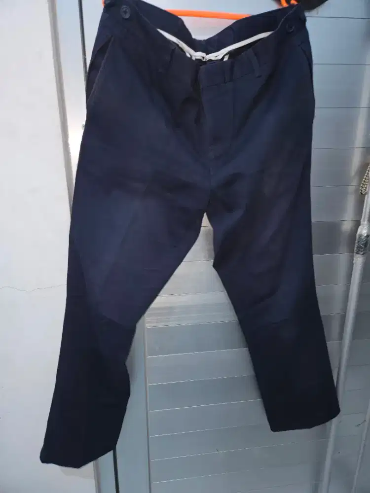 Preloved celana chino panjang merk canotier ukuran L