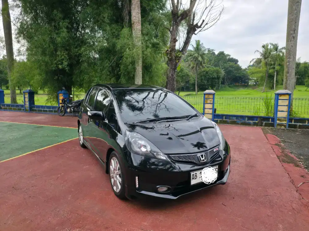 Honda Jazz RS AT 2013 Hitam