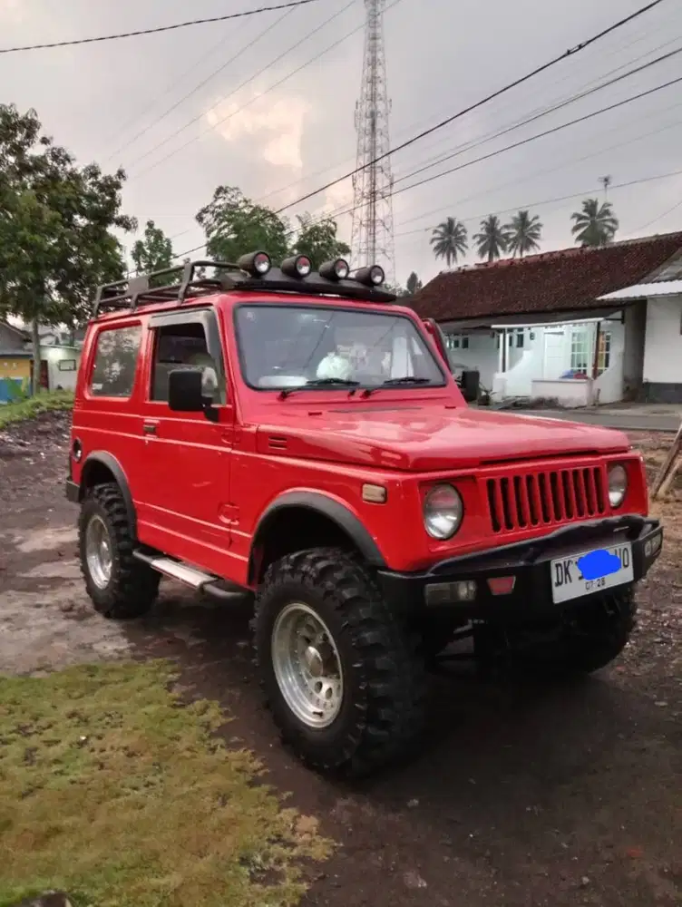Jimny Super 1000 HardTop (Merah Metalik)