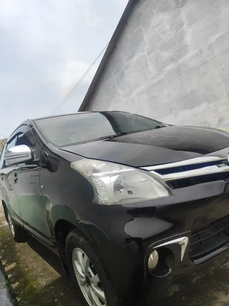 Avanza G tahun 2013 warna hitam favorit