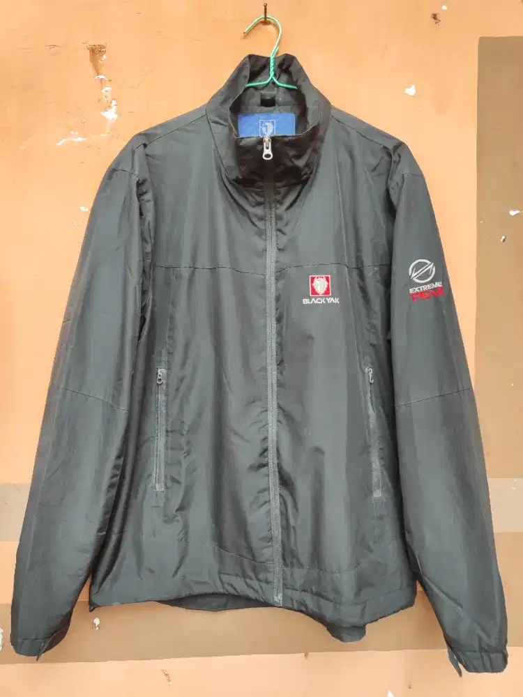 jaket blackyak gunung parasut