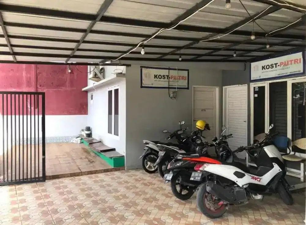 KOSTPUTRI MANGERANGI