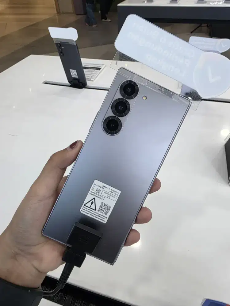 Samsung Galaxy Fold 7 256GB / Bunga Bisa 0% & Proses Mudah KTP aja