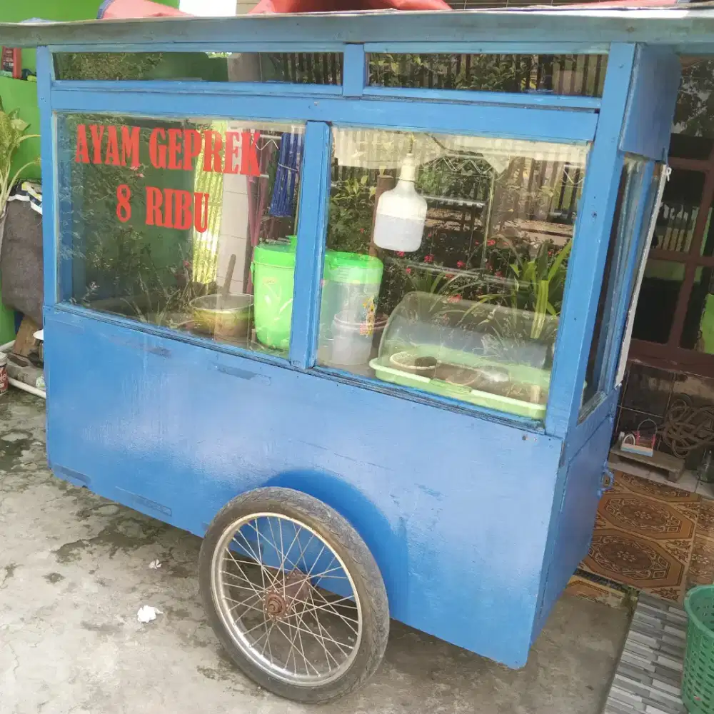 Gerobak bekas jualan