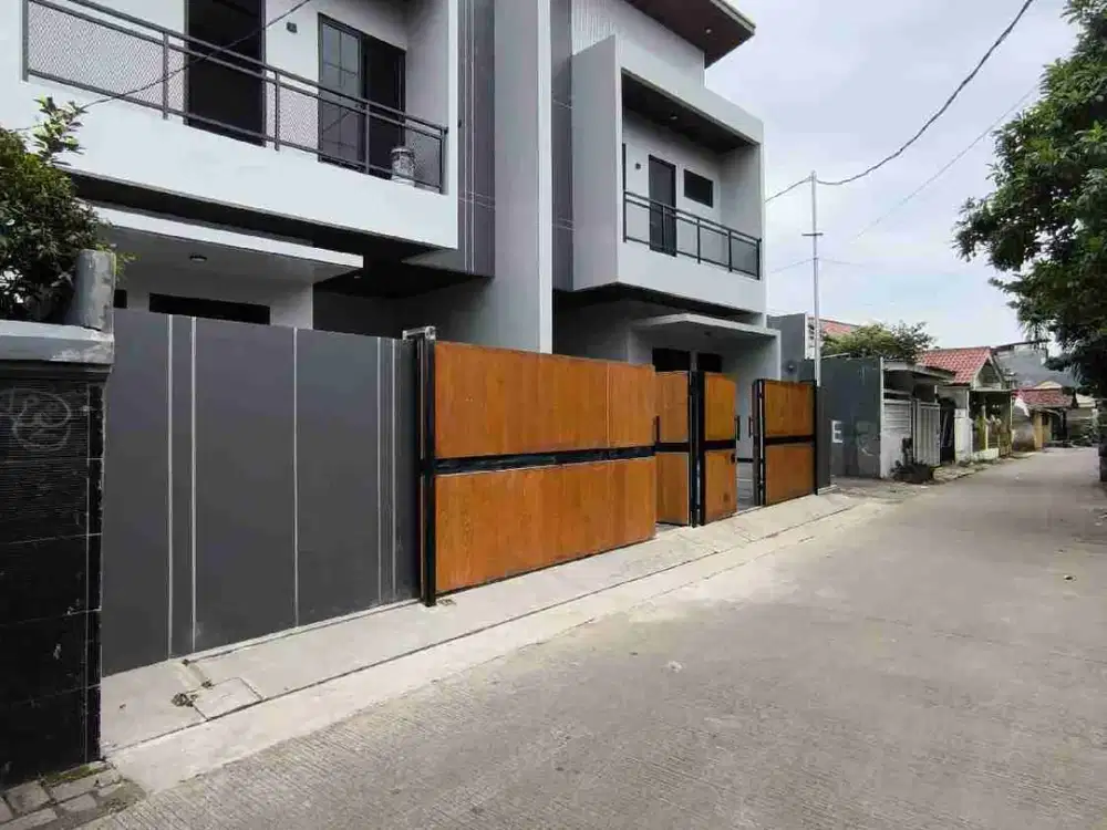 Dijual rumah 2 lantai di pondok kacang dekat graha raya