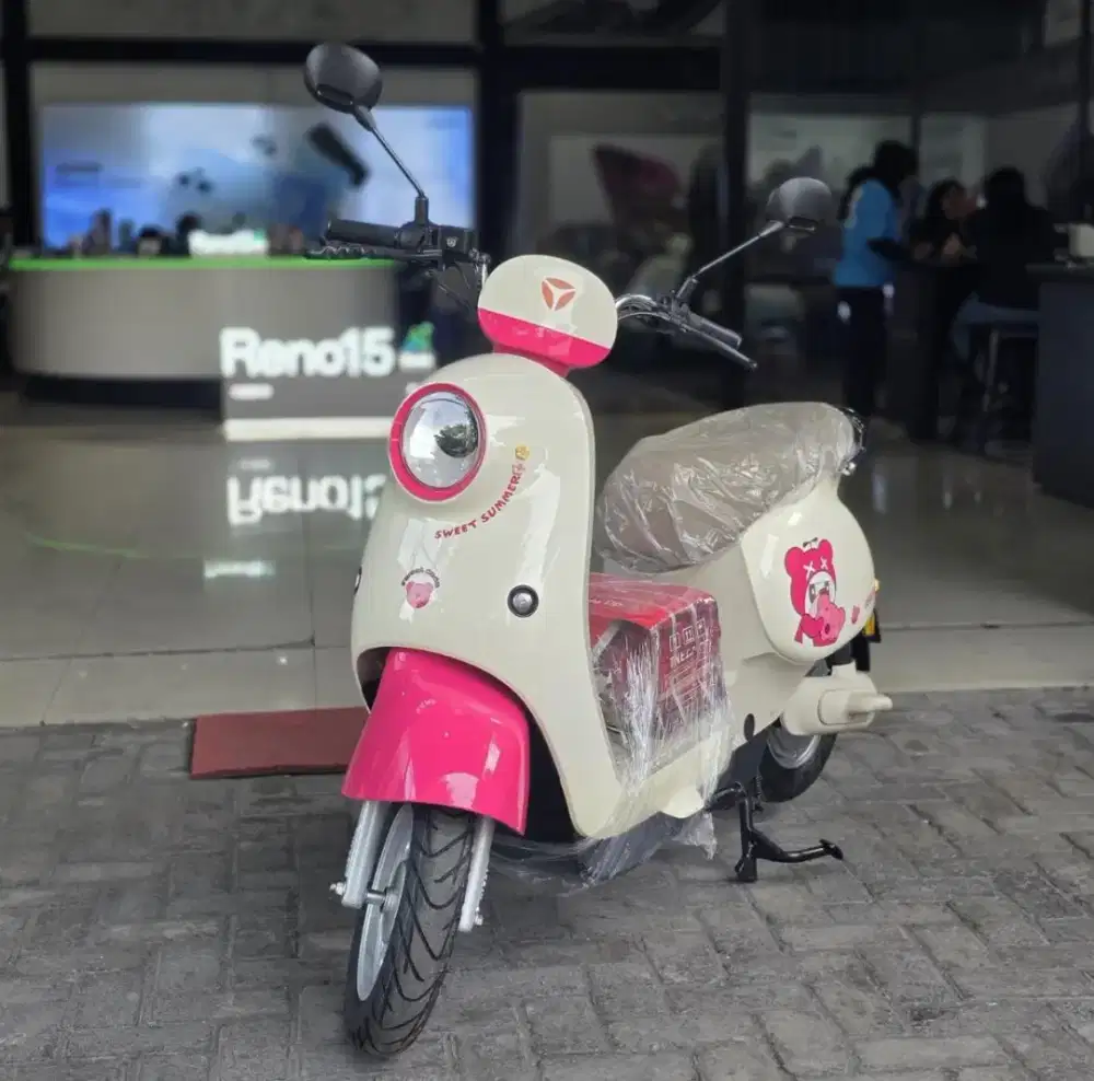 sepeda listrik yadea MIA pilihan warna super lengkap harga 5jt an aja