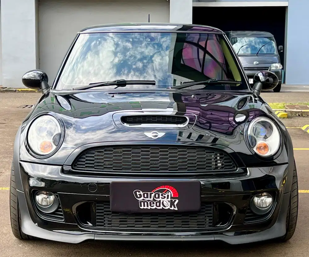 Mini Cooper S 3 Door 2011 Antik Low KM Murah Bekas Ganjil Modif Hitam