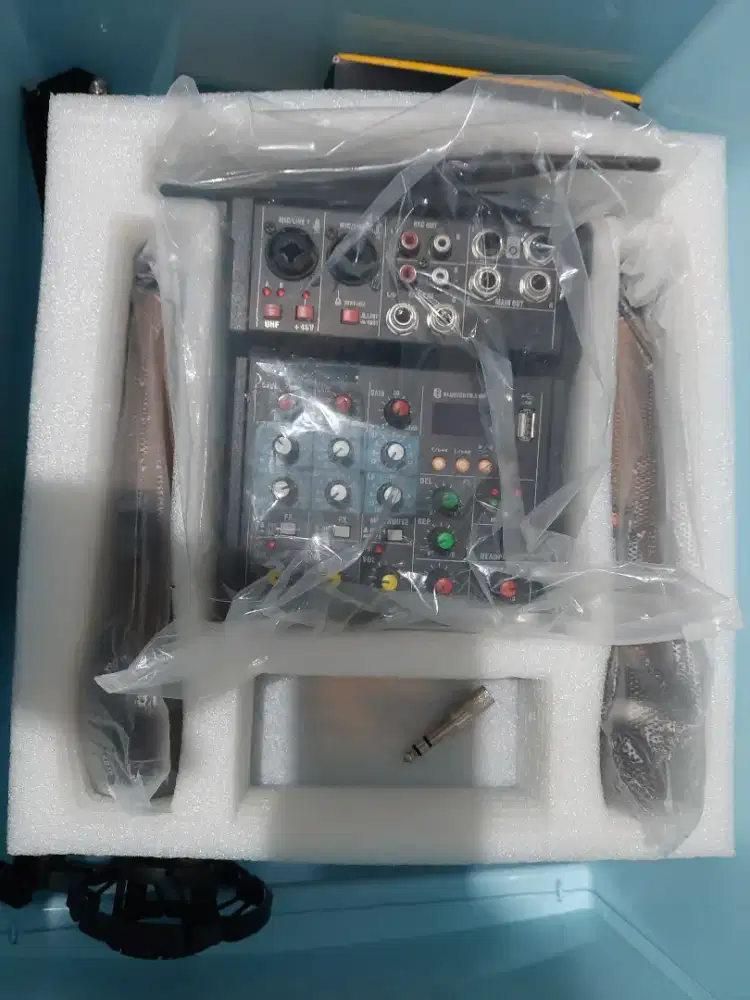 OBRAL!! Mixer + 2 wireless Mic Karaoke Bluetooth Murah Baru
