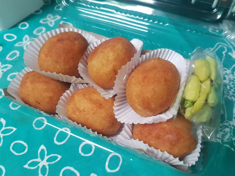 Kroket hidangan ringan pendamping minum kopi atau teh